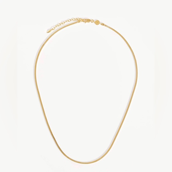 Missoma LUCY WILLIAMS SHORT SQUARE SNAKE CHAIN NECKLACE - Picture 2 of 5